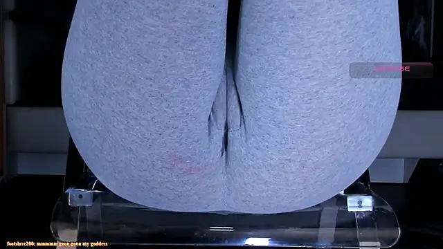 Cameltoe_squirt_inPants webcam