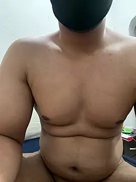 zayn_71 (M young) - Insert butt plug in my ass