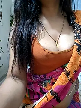 Webcam Model (RadhaBabe) is live