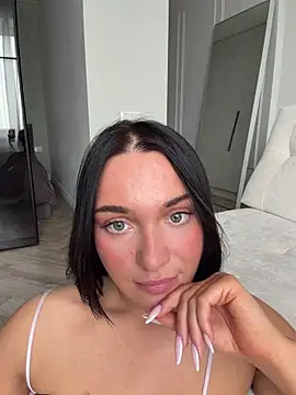 LucyHotty_ Live Webcam on Stripchat