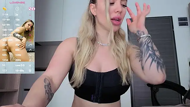 Megan_Ros