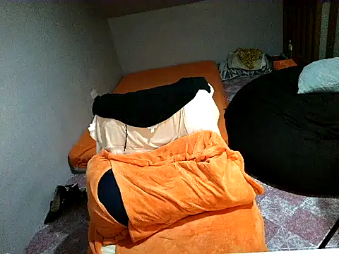 chillntalkmami - Chillntalkmami's free webcam - UK Sex Cams
