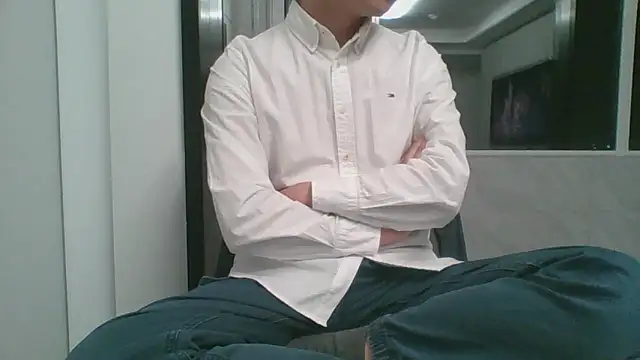 nole_china7 (Ask my age) - talk / fun / cum