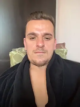 huge_cock22cm (Ask my age) - Let’s have fun