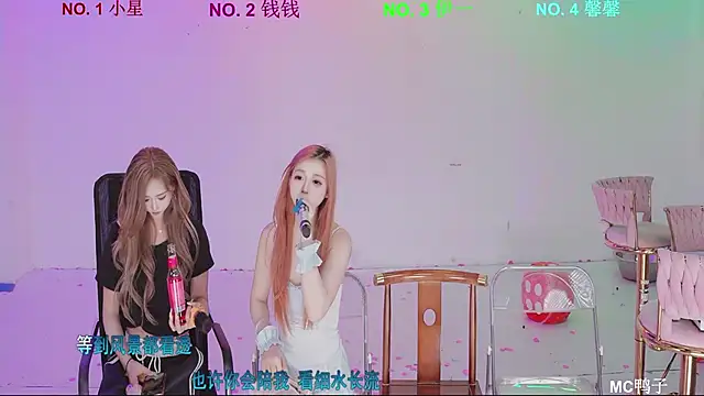 美女ZZ00033S在线直播