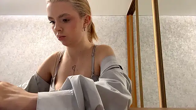britney_calverhends - Britney_Calverhends's free webcam - UK Sex Cams