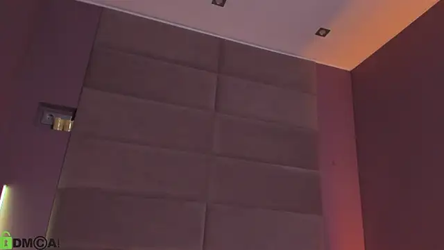 Vanessa_Harr1s webcam