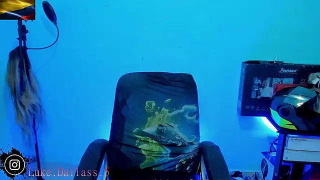 zeus_7777 webcam