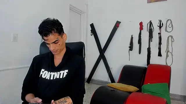 Gay_Red_Room webcam