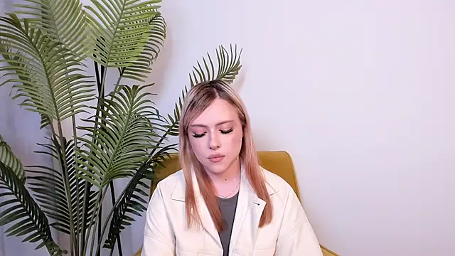 AshleyChristal webcam