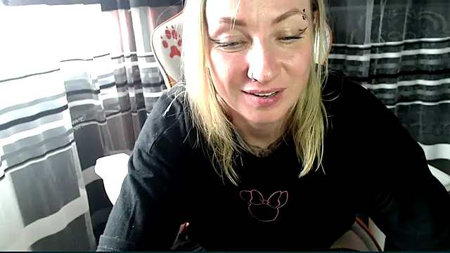 cold_lollipop webcam