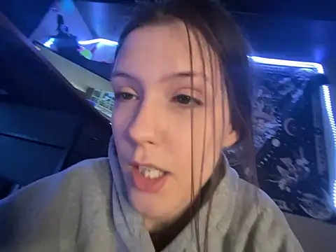 Thedeepwebcutie webcam