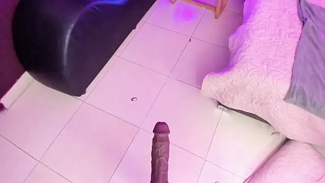 April_bowie webcam