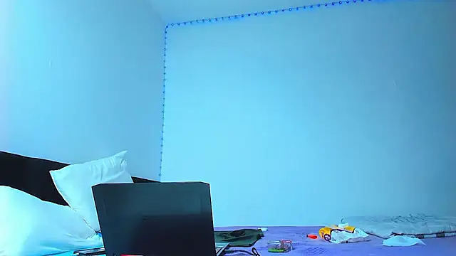 Sexyboy_666 webcam