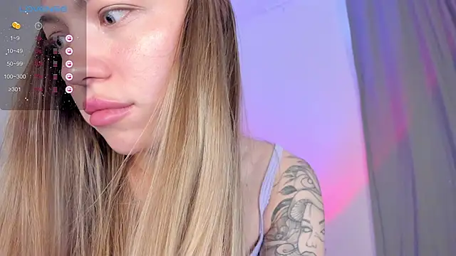 damn_cutie webcam
