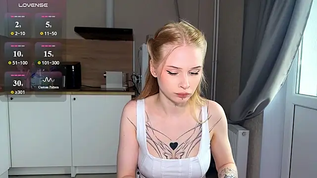 lisa_barbie webcam