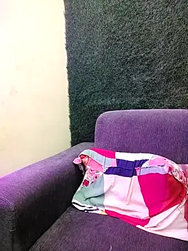 LoveLy-Soneya webcam