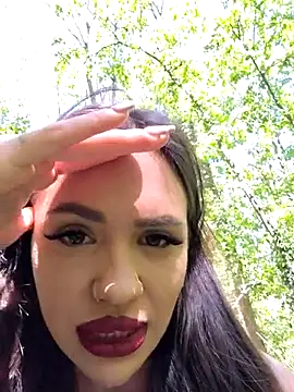 SiennaLuxexx webcam