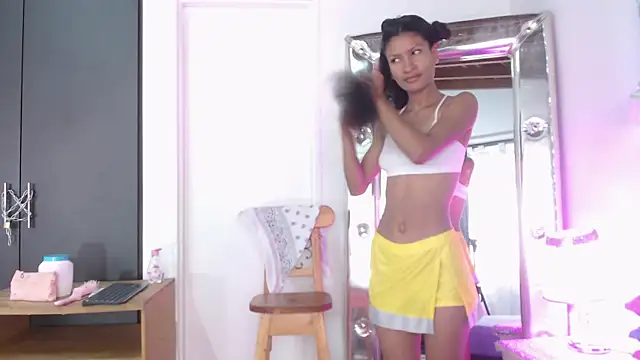 mailyn_gold webcam
