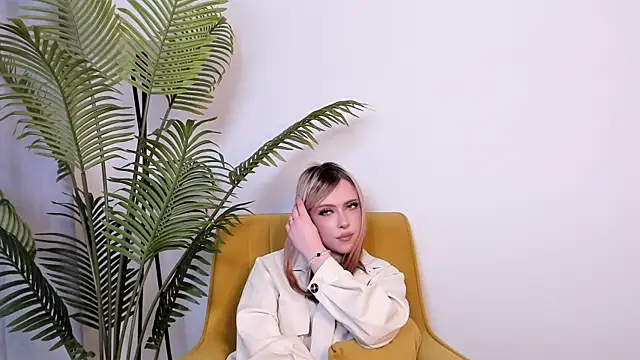 AshleyChristal webcam
