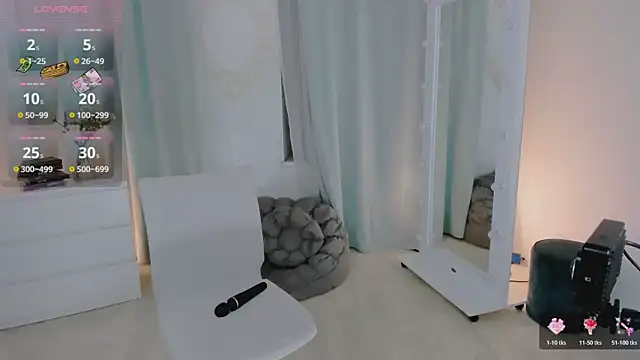 Alexa_Lexi_ webcam