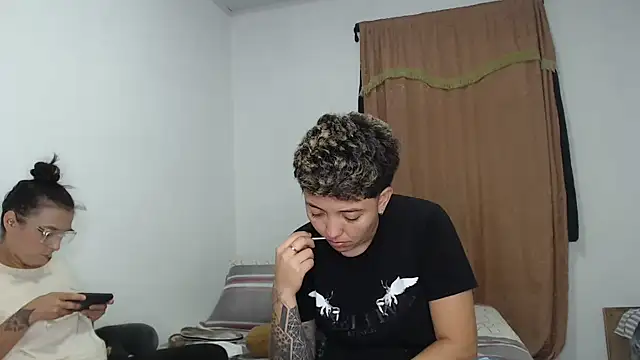 kathy_luisa webcam
