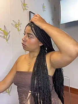 Laia_white webcam
