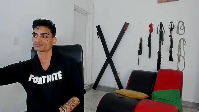 Gay_Red_Room webcam