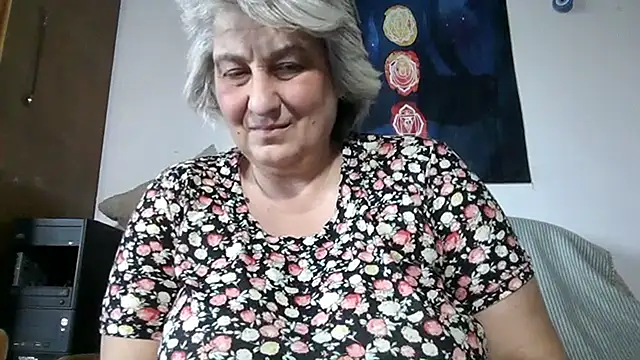 ExquisiteMature Stripchat cam model