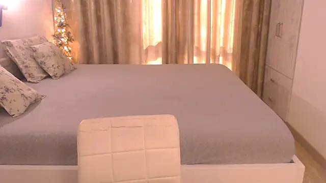 Raisshy live sex cam