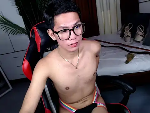 drinkmycumx webcam