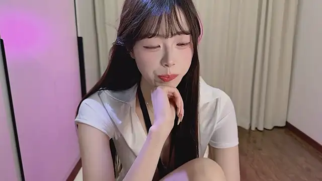 Onecutelittle webcam