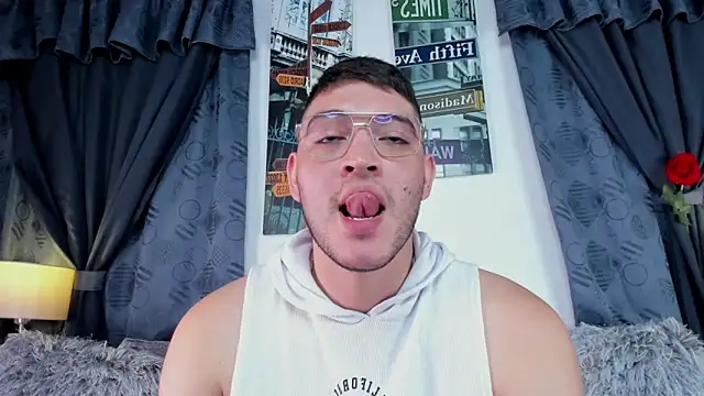 NicoHoffman webcam