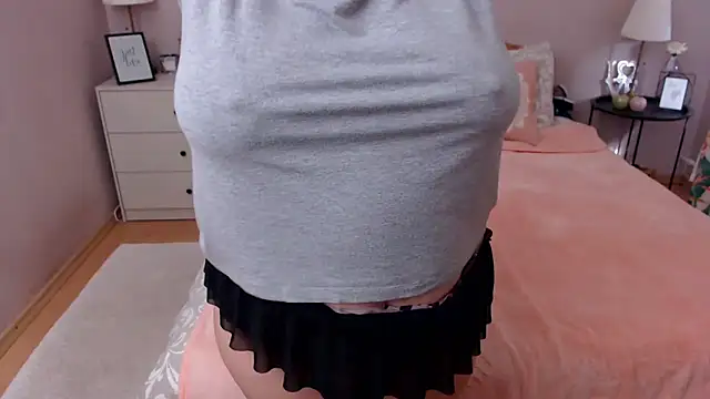 LeveMe2Nightt webcam