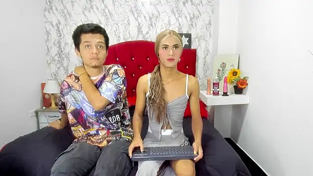 Alejandra_and_James_ webcam