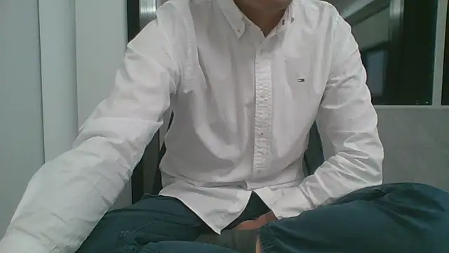 nole_china7 (Ask my age) - talk / fun / cum