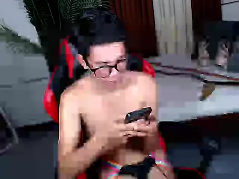 drinkmycumx webcam