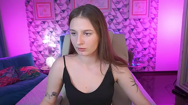 VikVikLove webcam