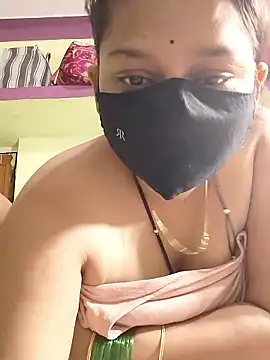 Priyanka_30 webcam