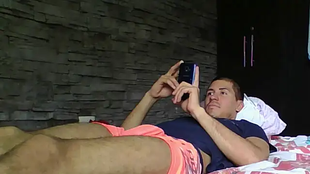 Sexylatin64 webcam