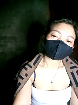 Bling-pusy webcam