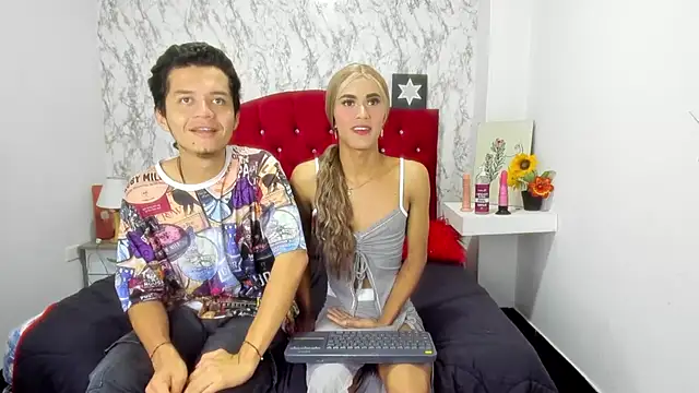 Alejandra_and_James_ webcam