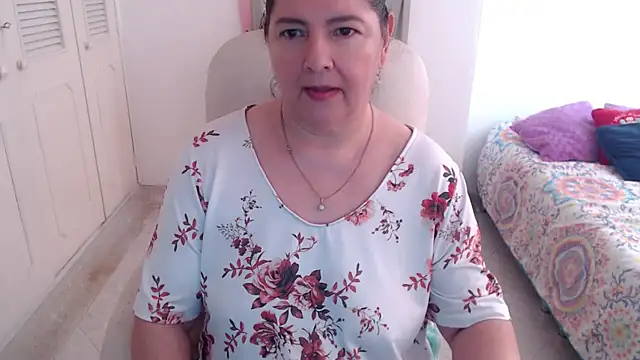 leonela_69 webcam