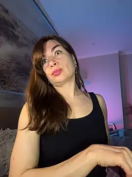 Mary_Kiitty webcam