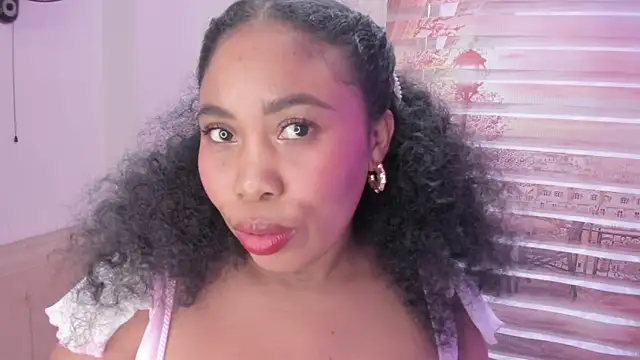 Miss_dare webcam