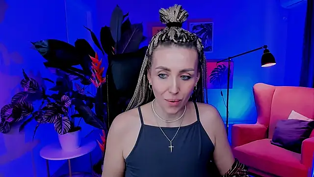 MonicaRiley webcam