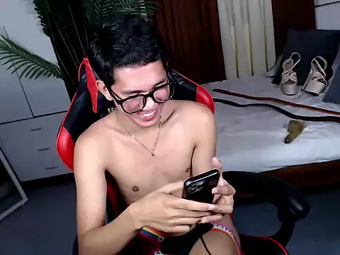 drinkmycumx webcam