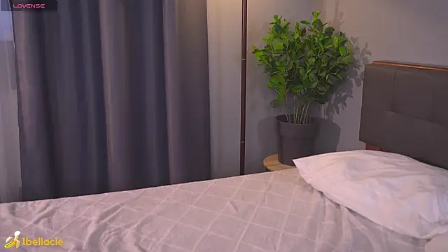 Bellacle live sex cam