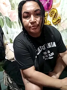 isis_milove webcam