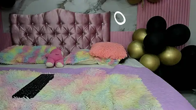 Mindy_19 webcam